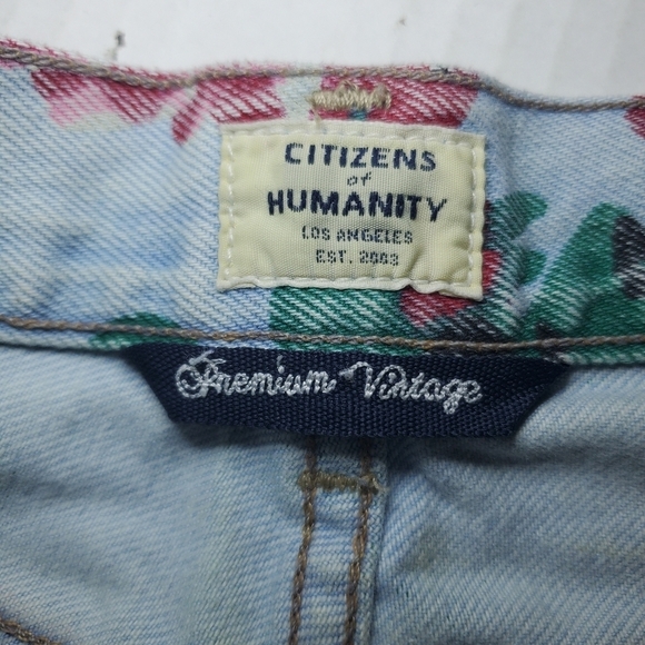 CITIZENS OF HUMANITY Kristen High Rise Shorts denim  FLORAL Sz 26 - Picture 8 of 12